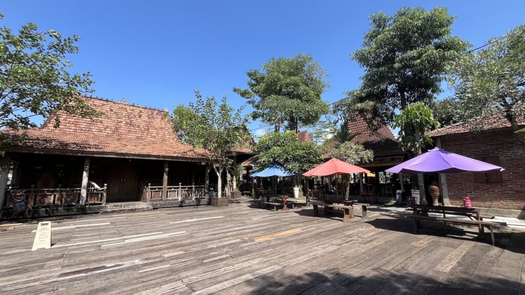 Semesta Resto Borobudur