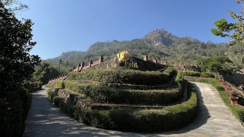 Watu Putih Borobudur