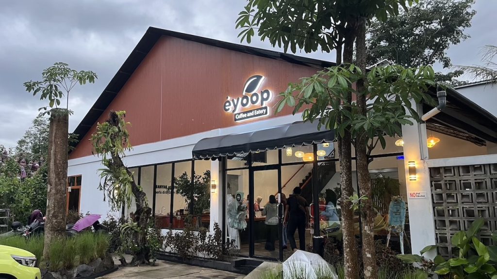 Eyoop Coffee Borobudur